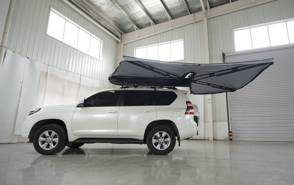 High Quality 2.5*3M Suv/4X4/4Wd Customized Retractable Camping Rooftop Car Roof Side Awning For Outdoor Camping Travel