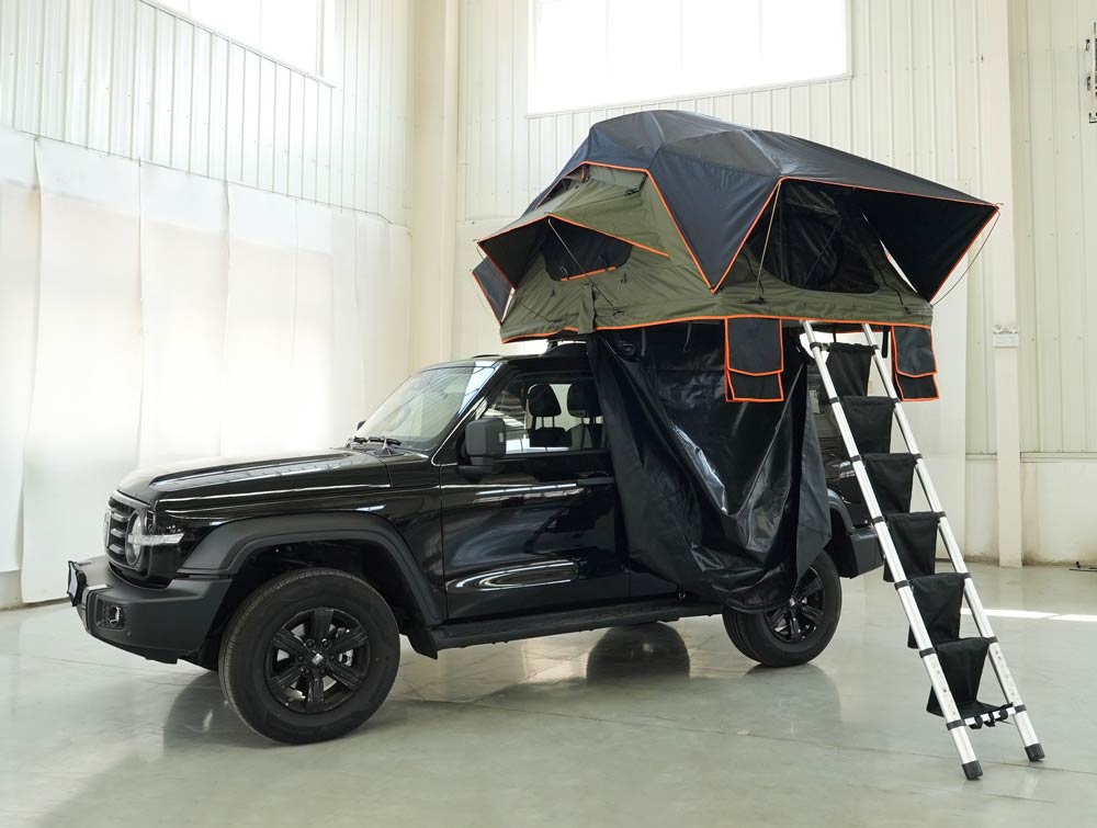 Custom Outdoor Camping 4 Person Top Roof Tent  Car Rooftop Tent Soft Shell Roof Top Tent